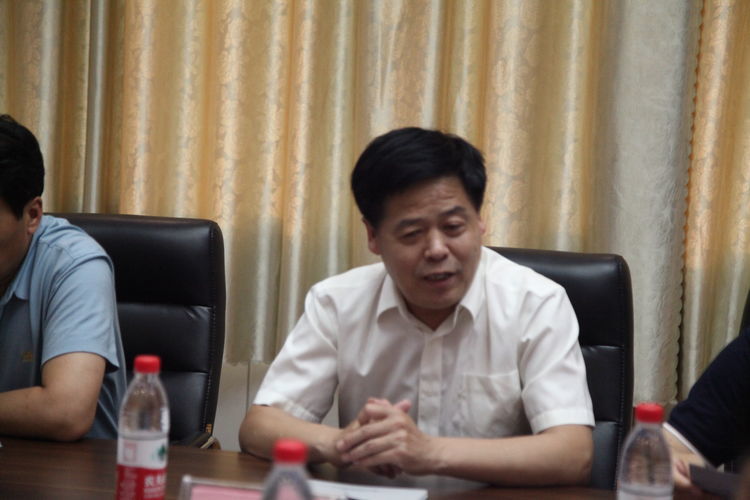 業(yè)以才興，力以合強(qiáng)。